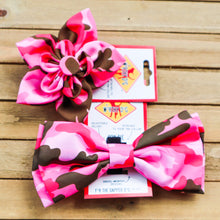 Load image into Gallery viewer, Pink Camo Collar Accessories - Flower and Bow Tie