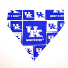 Load image into Gallery viewer, UK Wildcats Over-The-Collar Bandanas