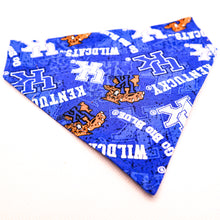 Load image into Gallery viewer, UK Wildcats Over-The-Collar Bandanas
