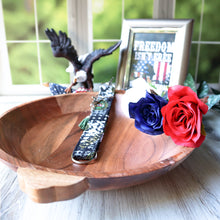 Load image into Gallery viewer, Picture of an Army keychain in a wooden bowl with red/white/blue flowers, an eagle clock, a picture thanking veterans against a window.