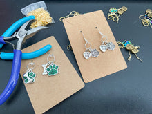 Load image into Gallery viewer, Glitter Paw Earrings