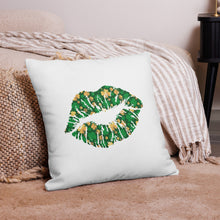 Load image into Gallery viewer, Kiss Me I'm Irish Two-Side Printed Premium Pillow Cover