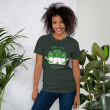 Load image into Gallery viewer, Chillin' with My Gnomies St Patricks Tee