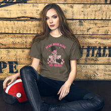 Load image into Gallery viewer, My Cat Never Broke My Heart Unisex t-shirt
