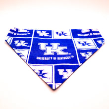 Load image into Gallery viewer, UK Wildcats Over-The-Collar Bandanas
