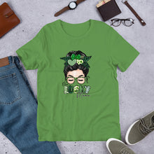 Load image into Gallery viewer, One Lucky Mama St Patricks Day Tee
