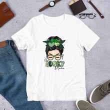Load image into Gallery viewer, One Lucky Mama St Patricks Day Tee
